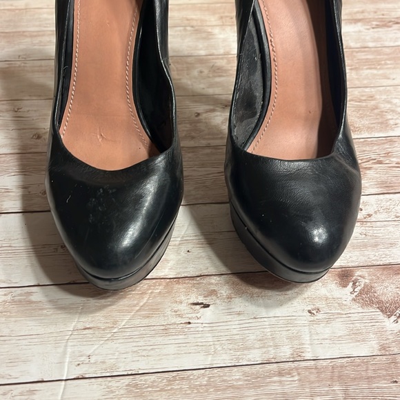 Vince Camuto Black Leather Stiletto Heels Size 9B/38 - Picture 10 of 13